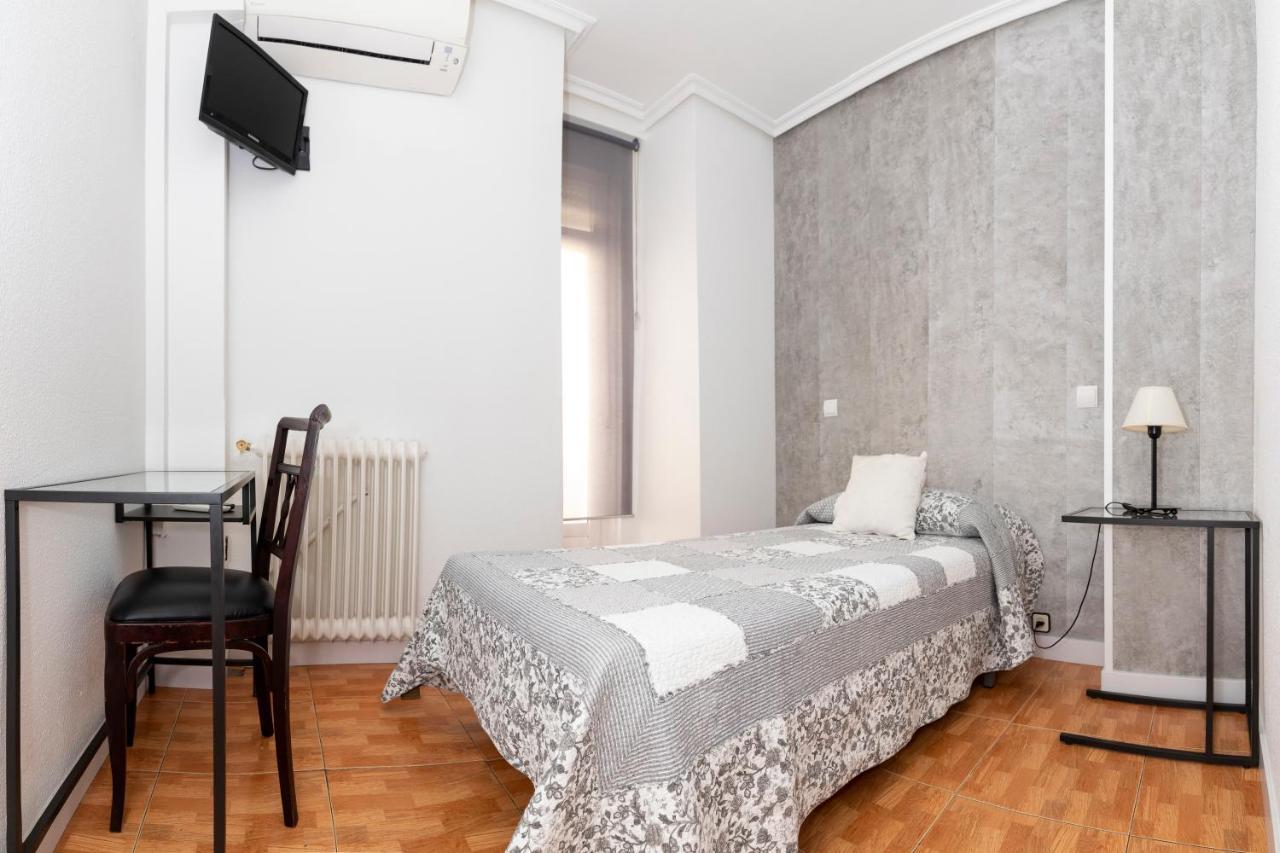 Hostal Tokio Madrid Exteriér fotografie